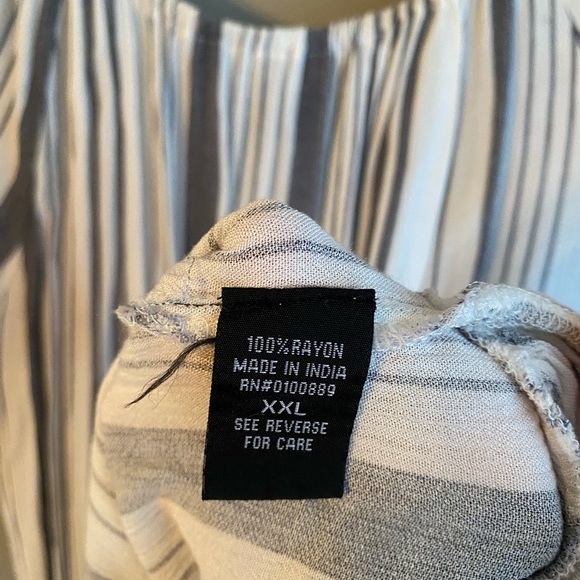 FRAZZLE woman's dress, or coverup, XXL gray and white - Picture 6 of 8